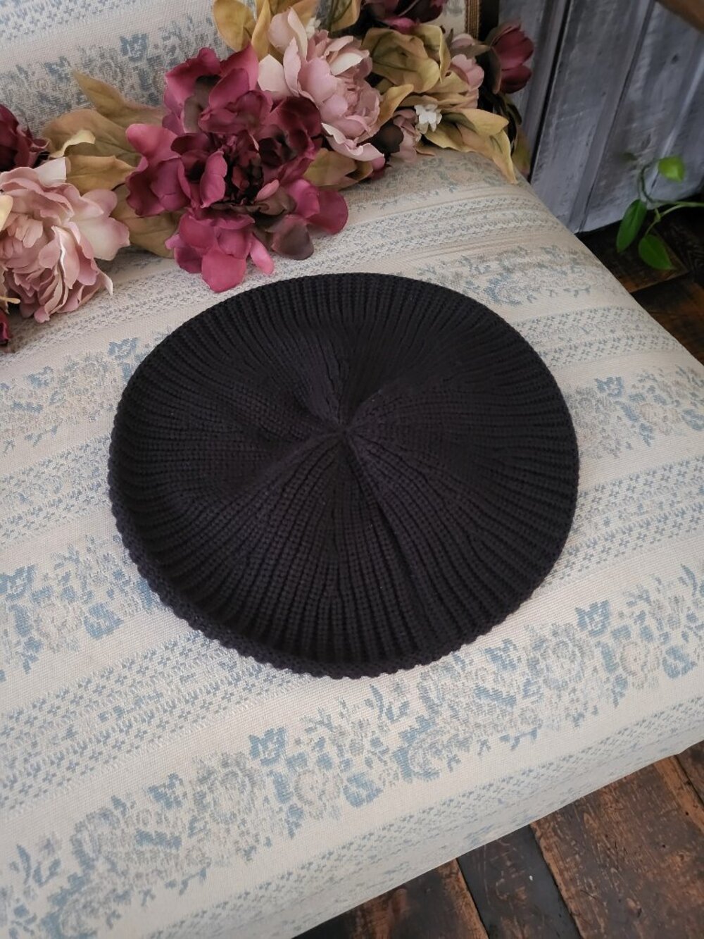 TRISTAN Black Knit Beret Hat One Size Soft Ribbed French Style Beanie